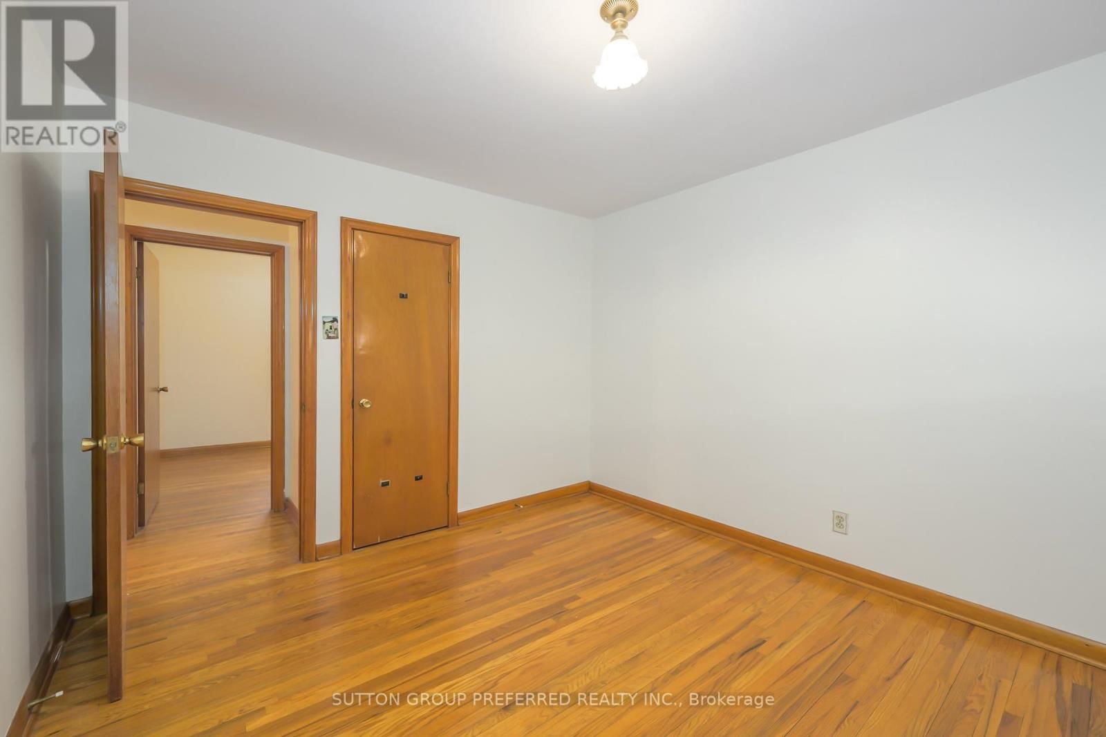 164 MCKEAND STREET Image 36