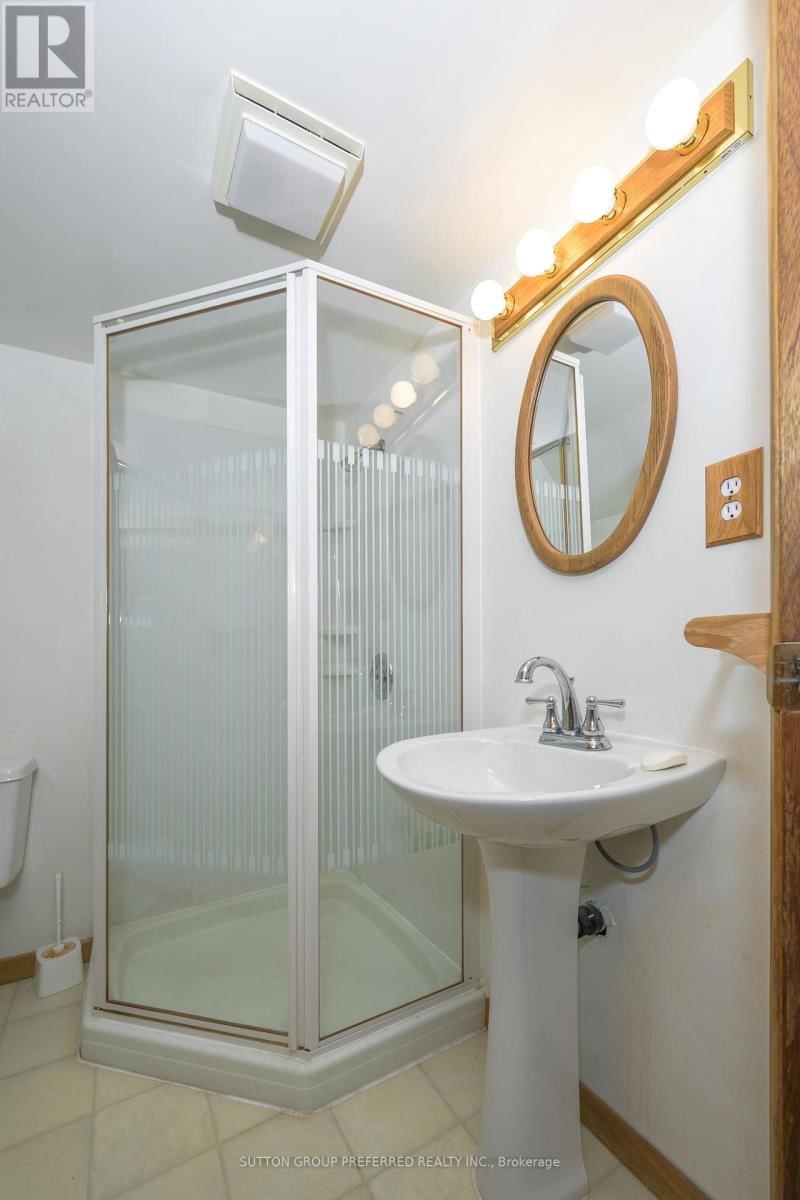 164 MCKEAND STREET Image 41