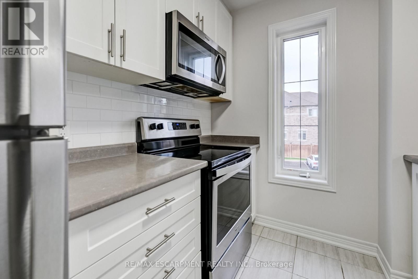 23 RIDGESIDE LANE WEST Image 11