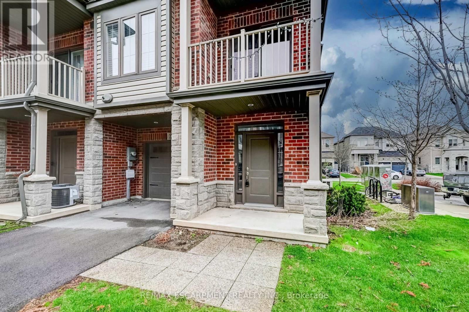 23 RIDGESIDE LANE WEST Image 2