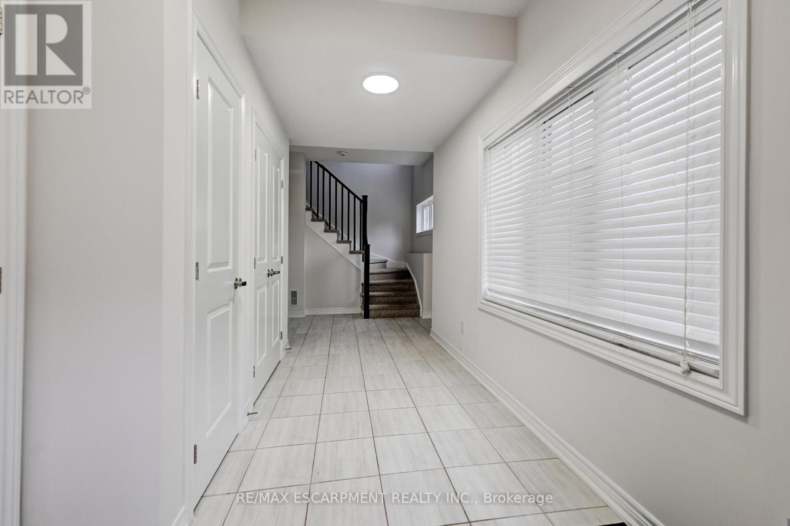 23 RIDGESIDE LANE WEST Image 5