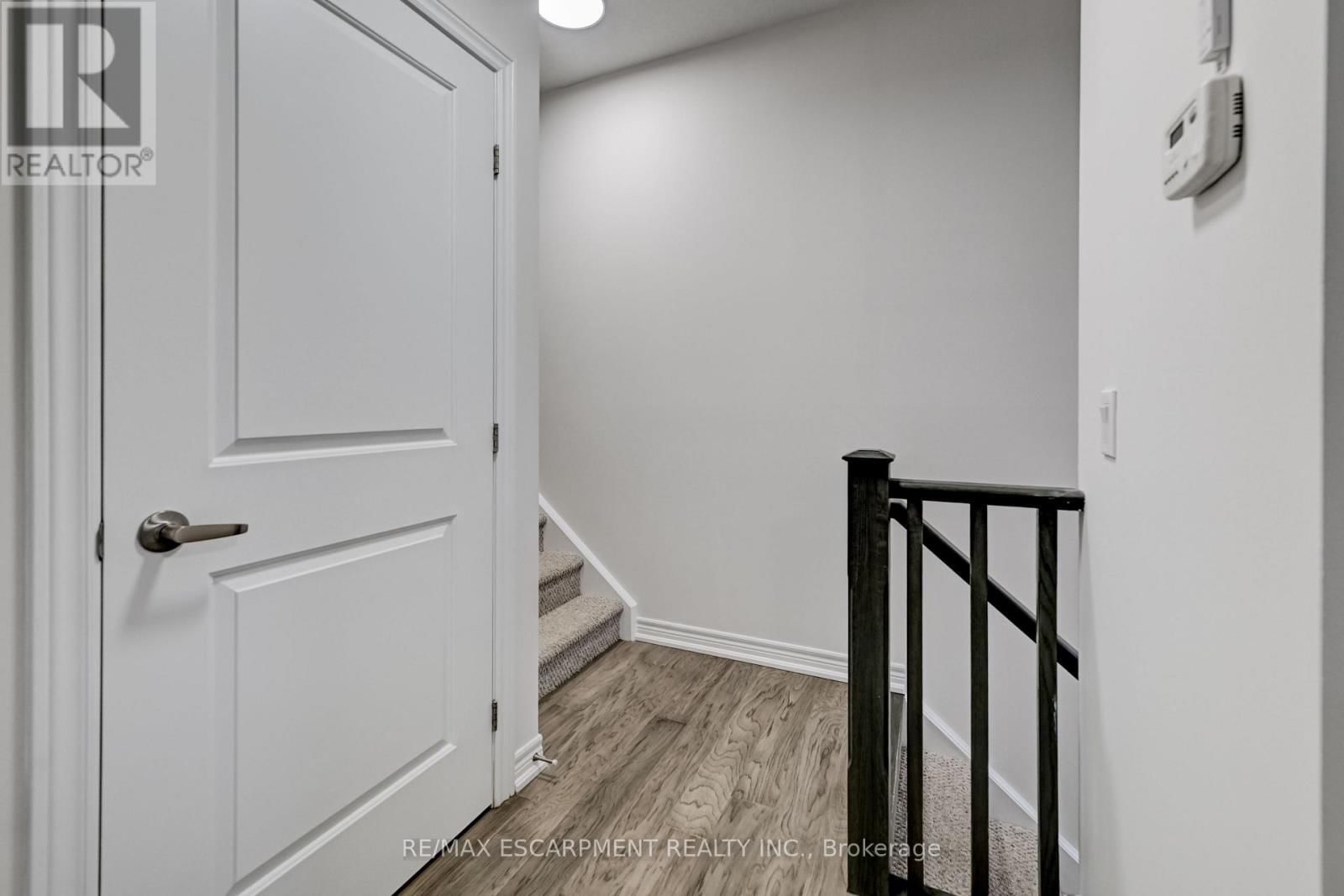 23 RIDGESIDE LANE WEST Image 7