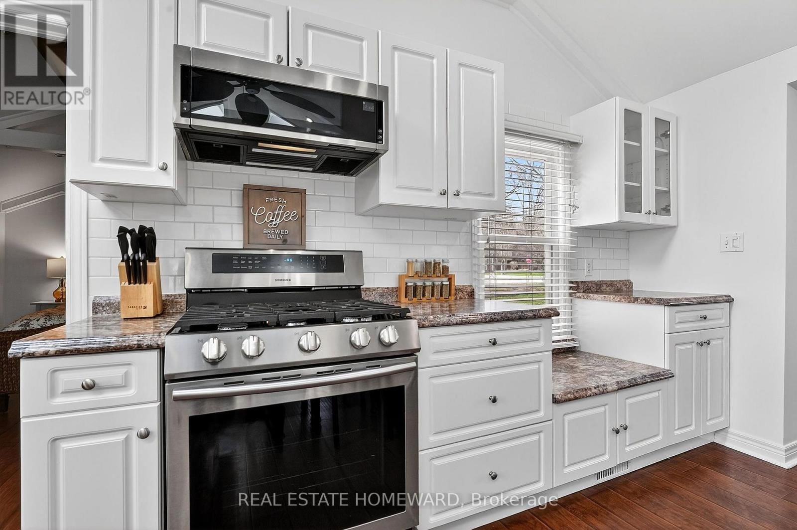 372 BUFFALO ROAD Image 9