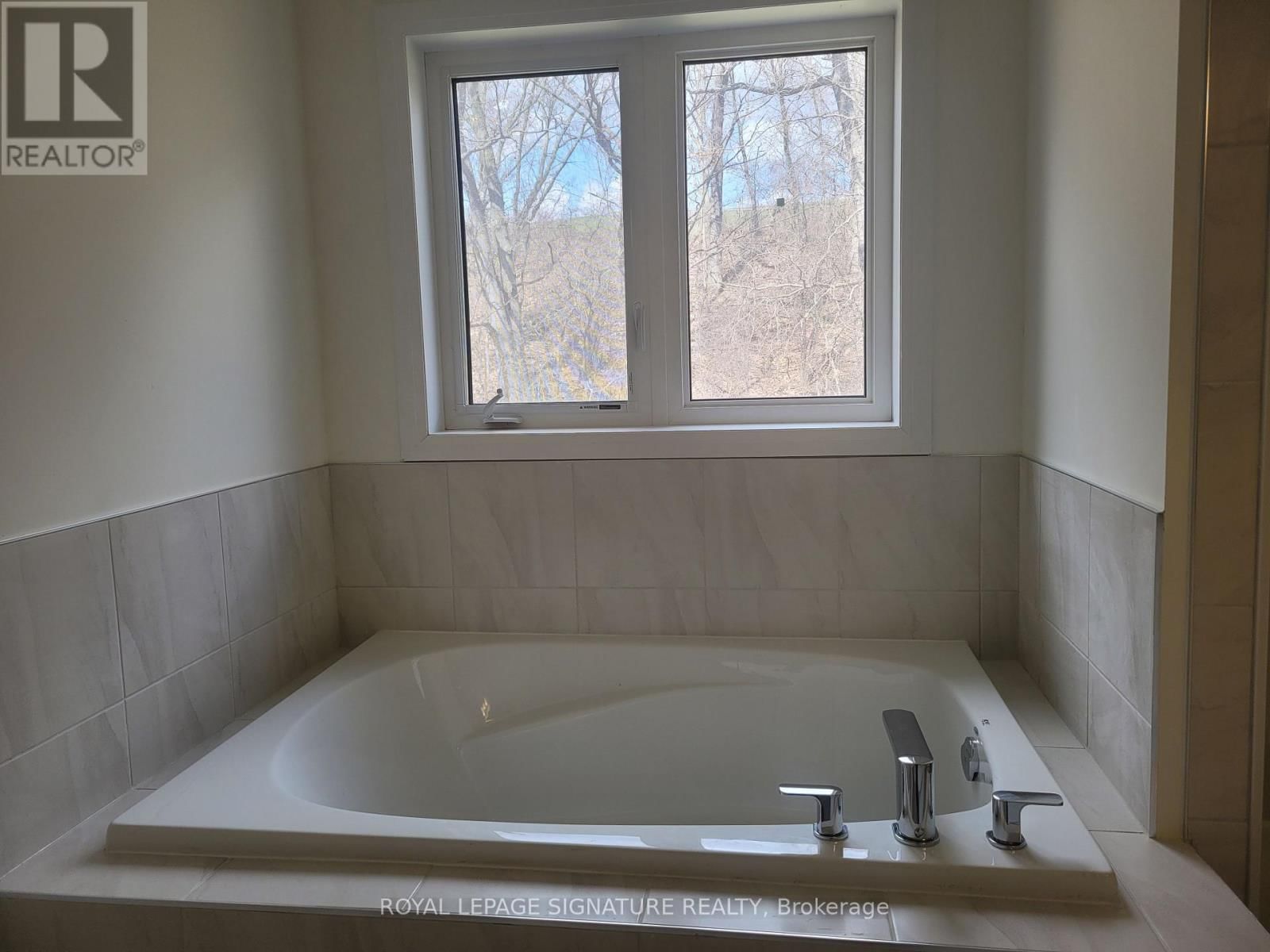 95 MACKLIN STREET Image 33