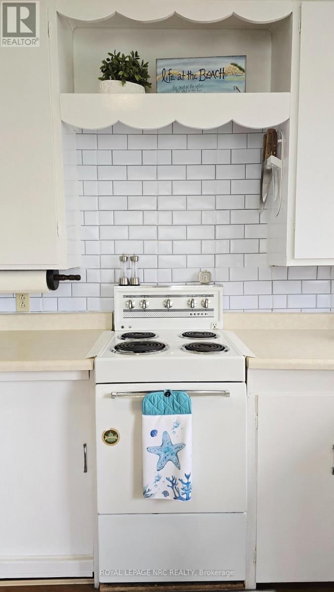 11170 CHURCHILL AVENUE Image 16