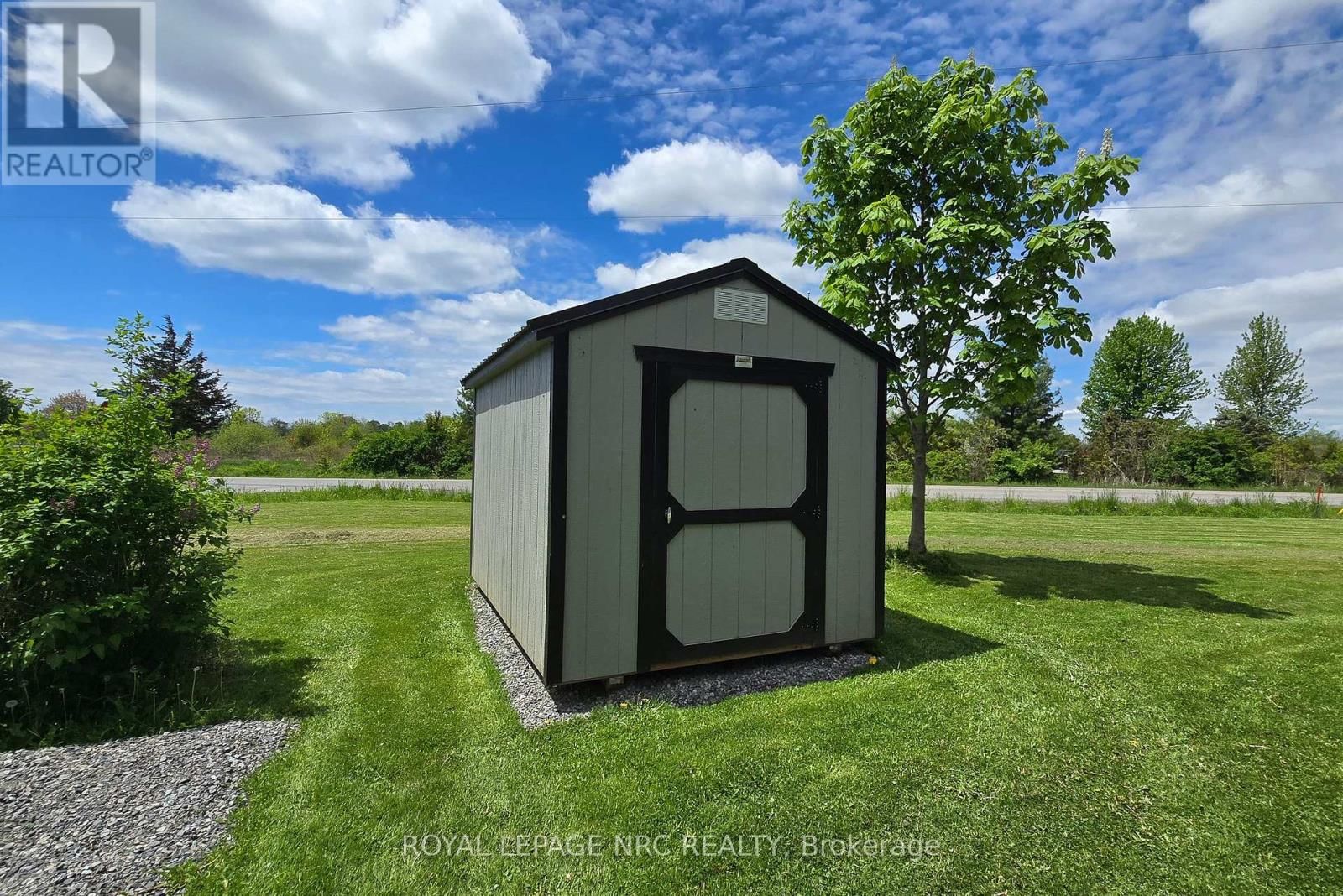 11170 CHURCHILL AVENUE Image 31