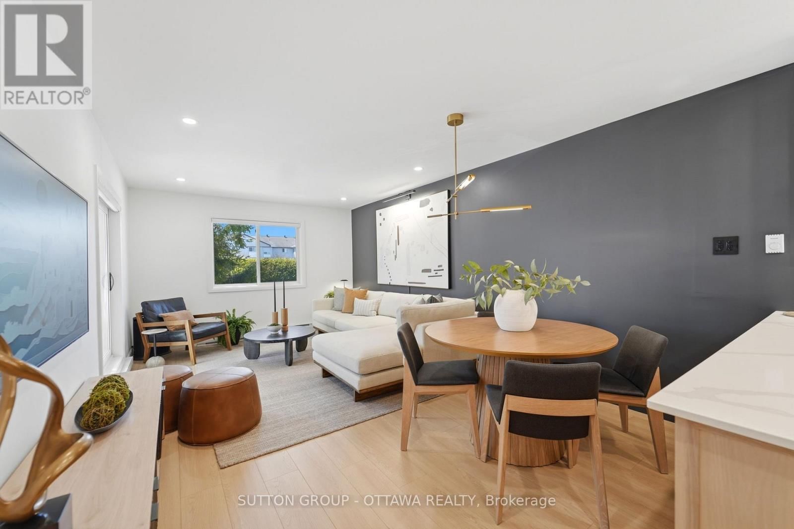 101 - 268 LORRY GREENBERG DRIVE Image 21