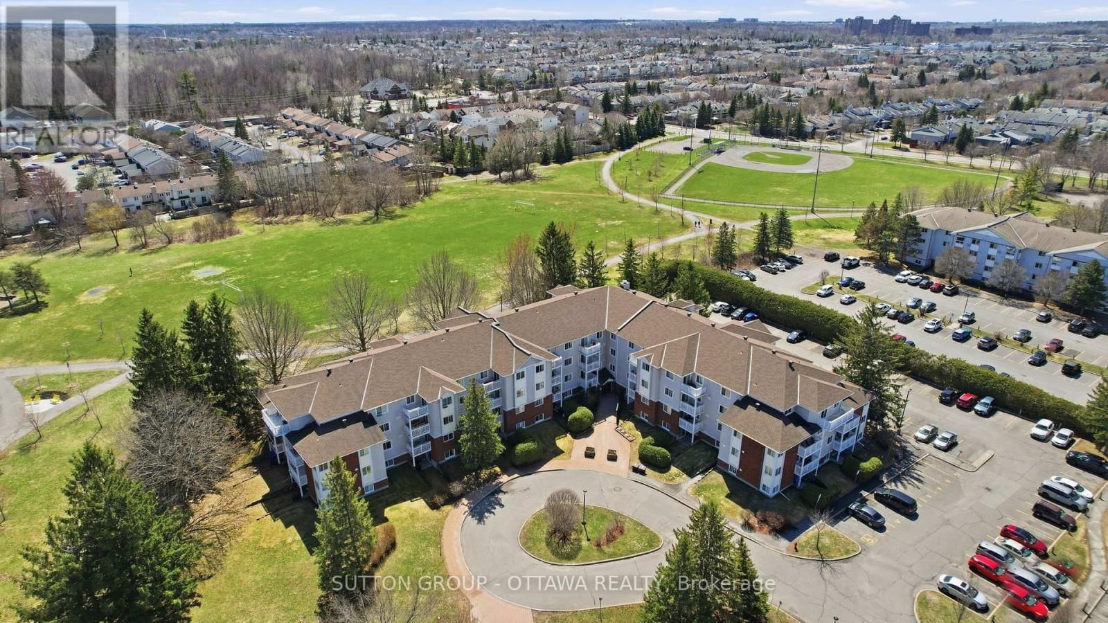 101 - 268 LORRY GREENBERG DRIVE Image 32