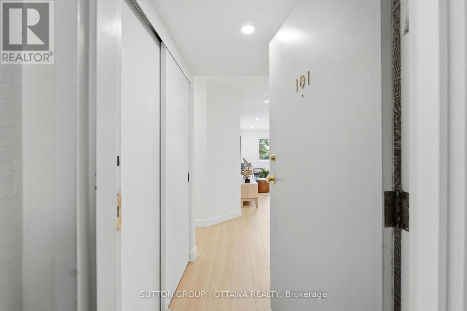 101 - 268 LORRY GREENBERG DRIVE Image 4