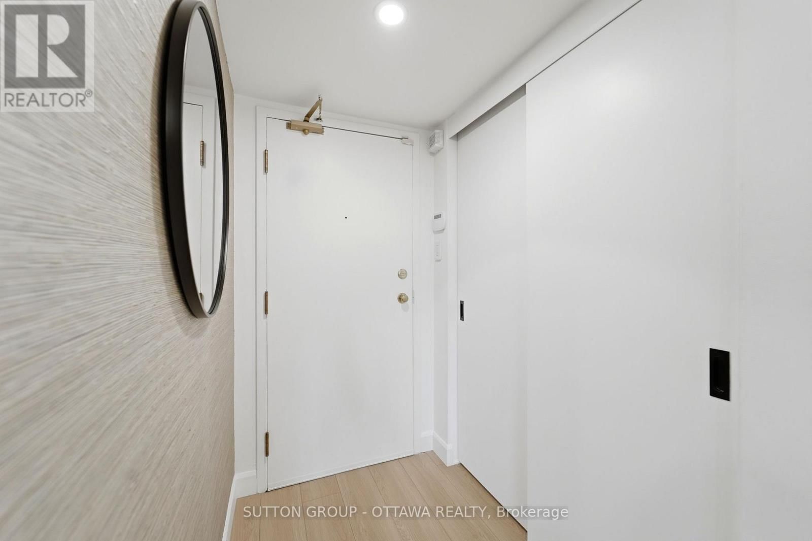 101 - 268 LORRY GREENBERG DRIVE Image 5