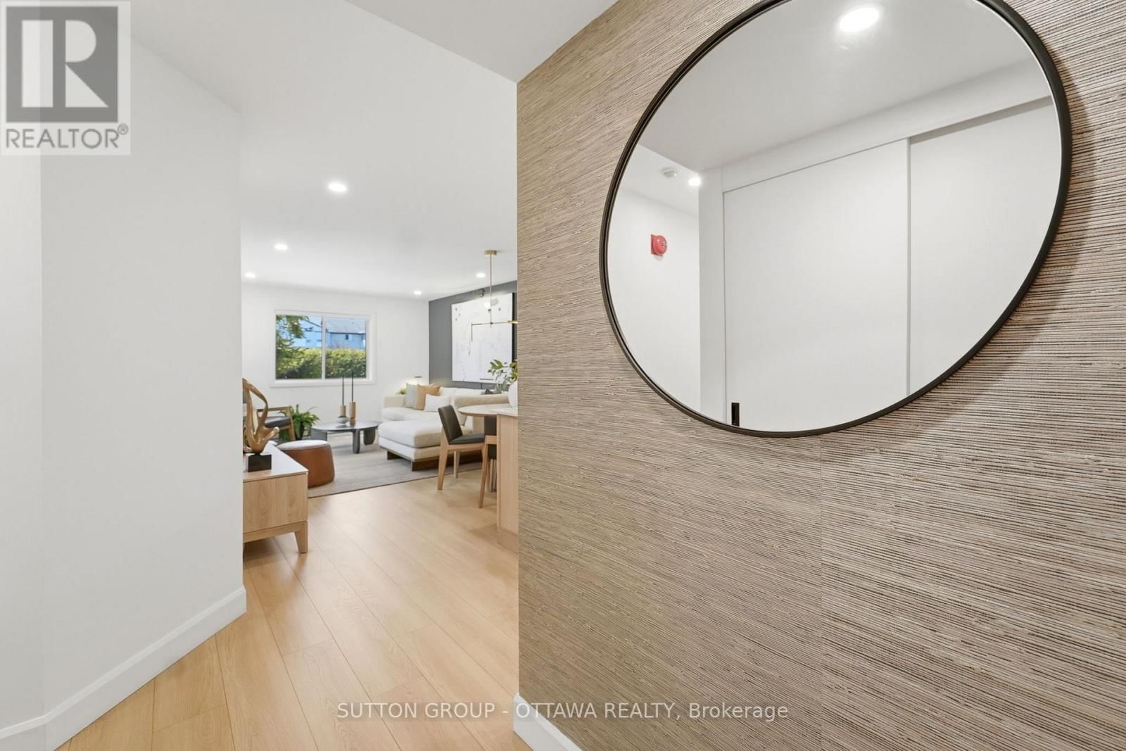 101 - 268 LORRY GREENBERG DRIVE Image 7