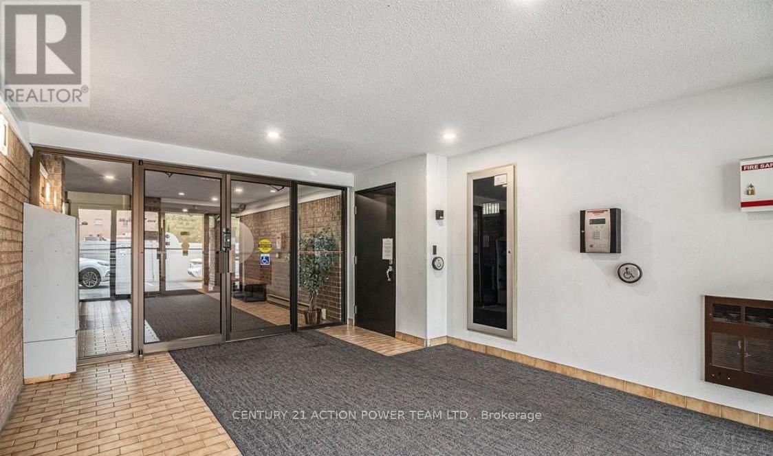 110 - 316 SAVARD AVENUE Image 4