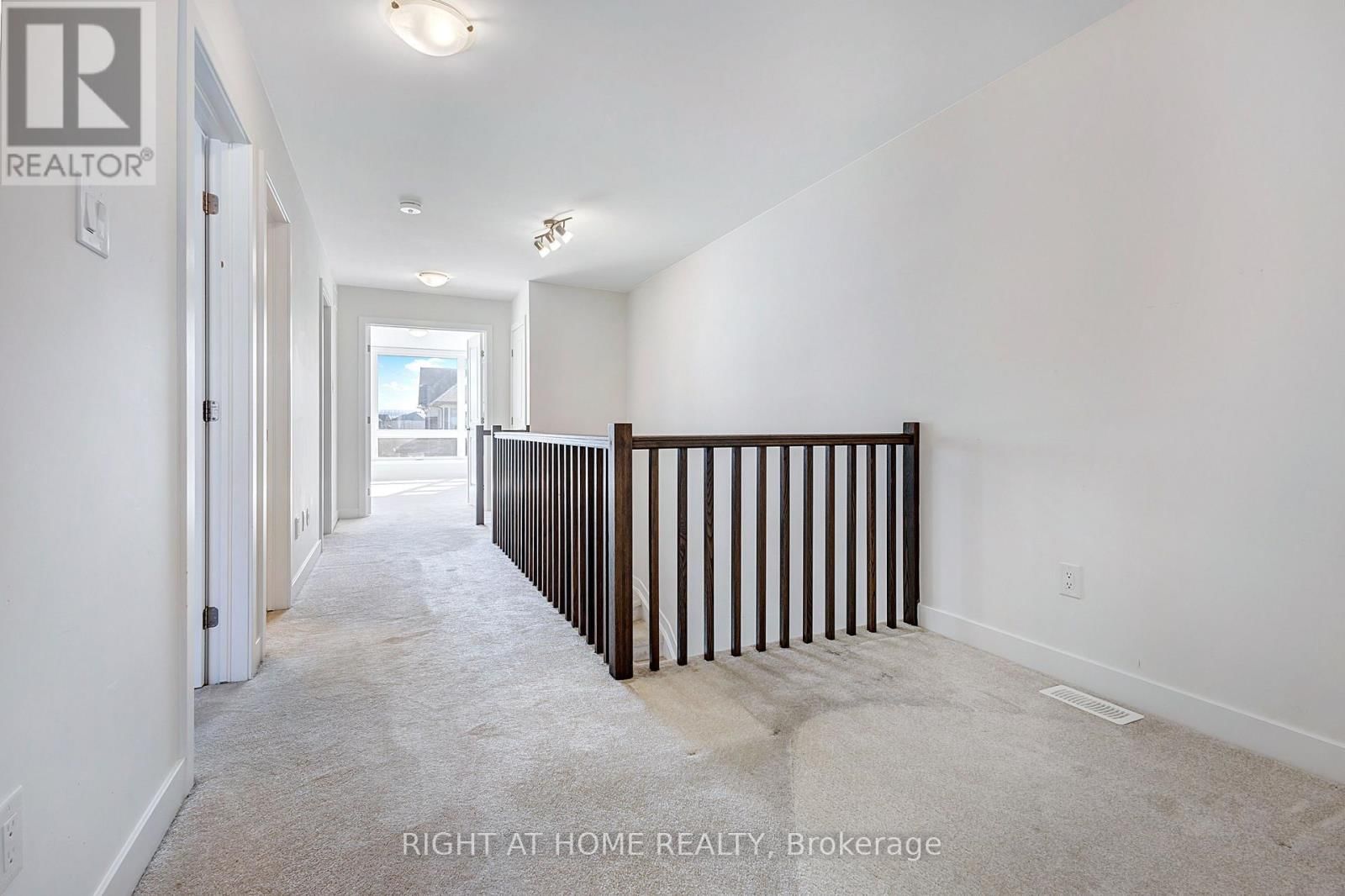 500 TRIANGLE STREET Image 14