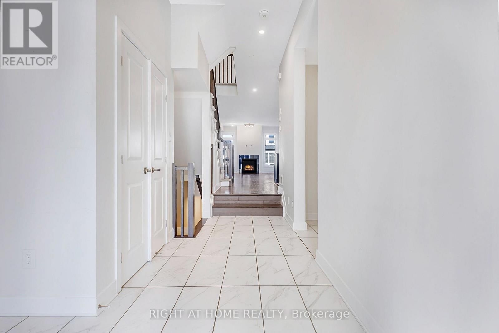 500 TRIANGLE STREET Image 6