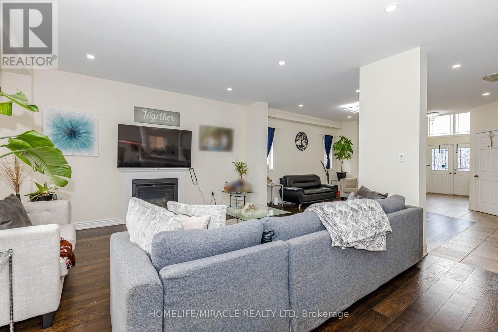 6 HILL STREET Image 13