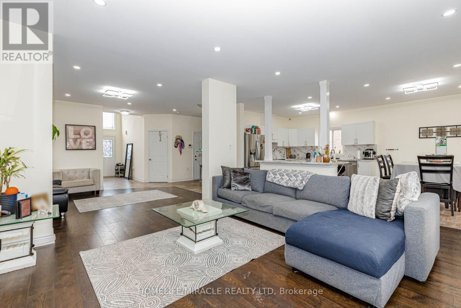 6 HILL STREET Image 14