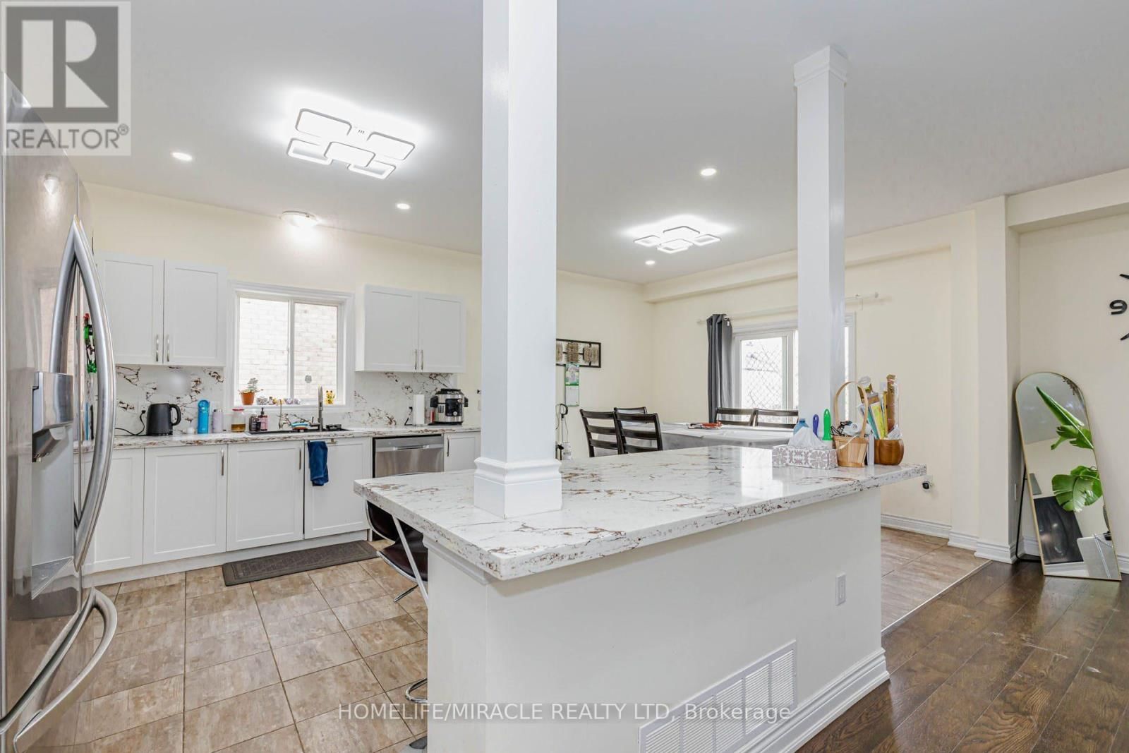 6 HILL STREET Image 15