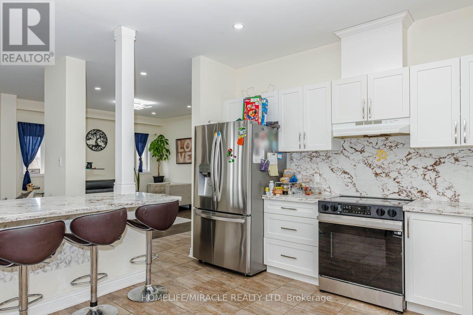 6 HILL STREET Image 21