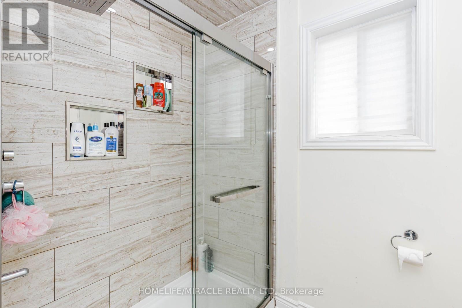 6 HILL STREET Image 40