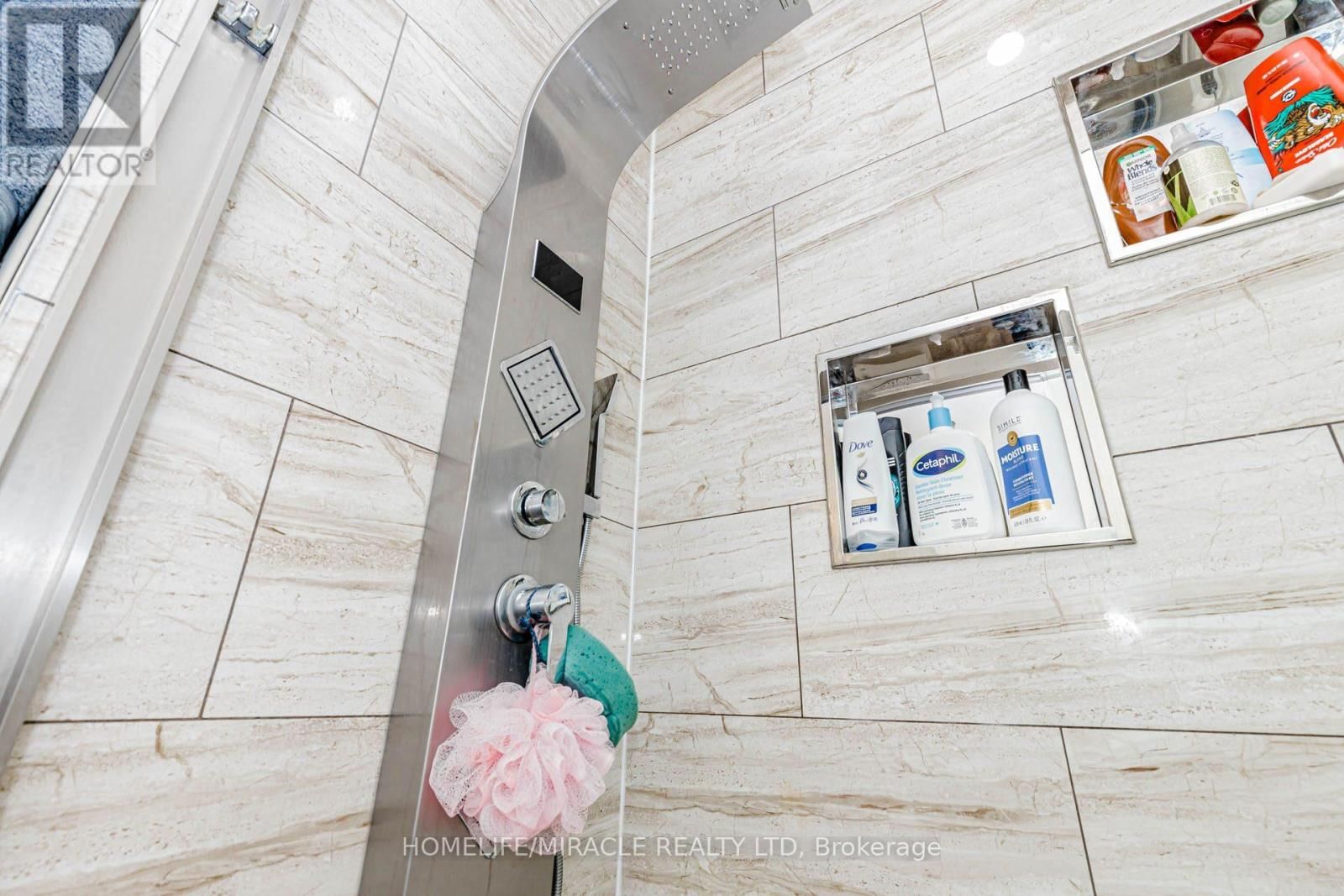 6 HILL STREET Image 41