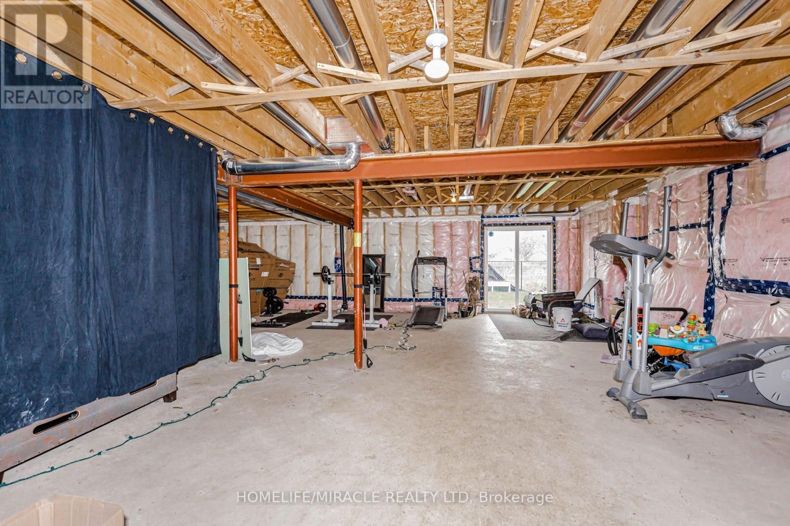 6 HILL STREET Image 46