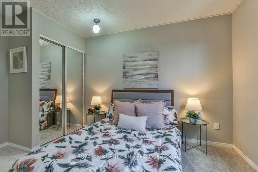 76 SPEIGHT CRESCENT Image 18