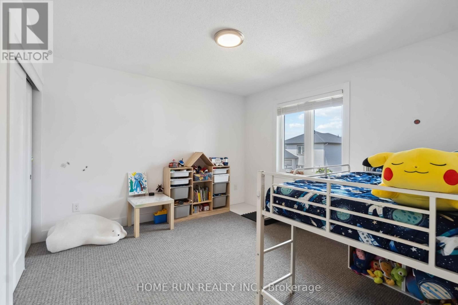 334 HALIBURTON HEIGHTS Image 26