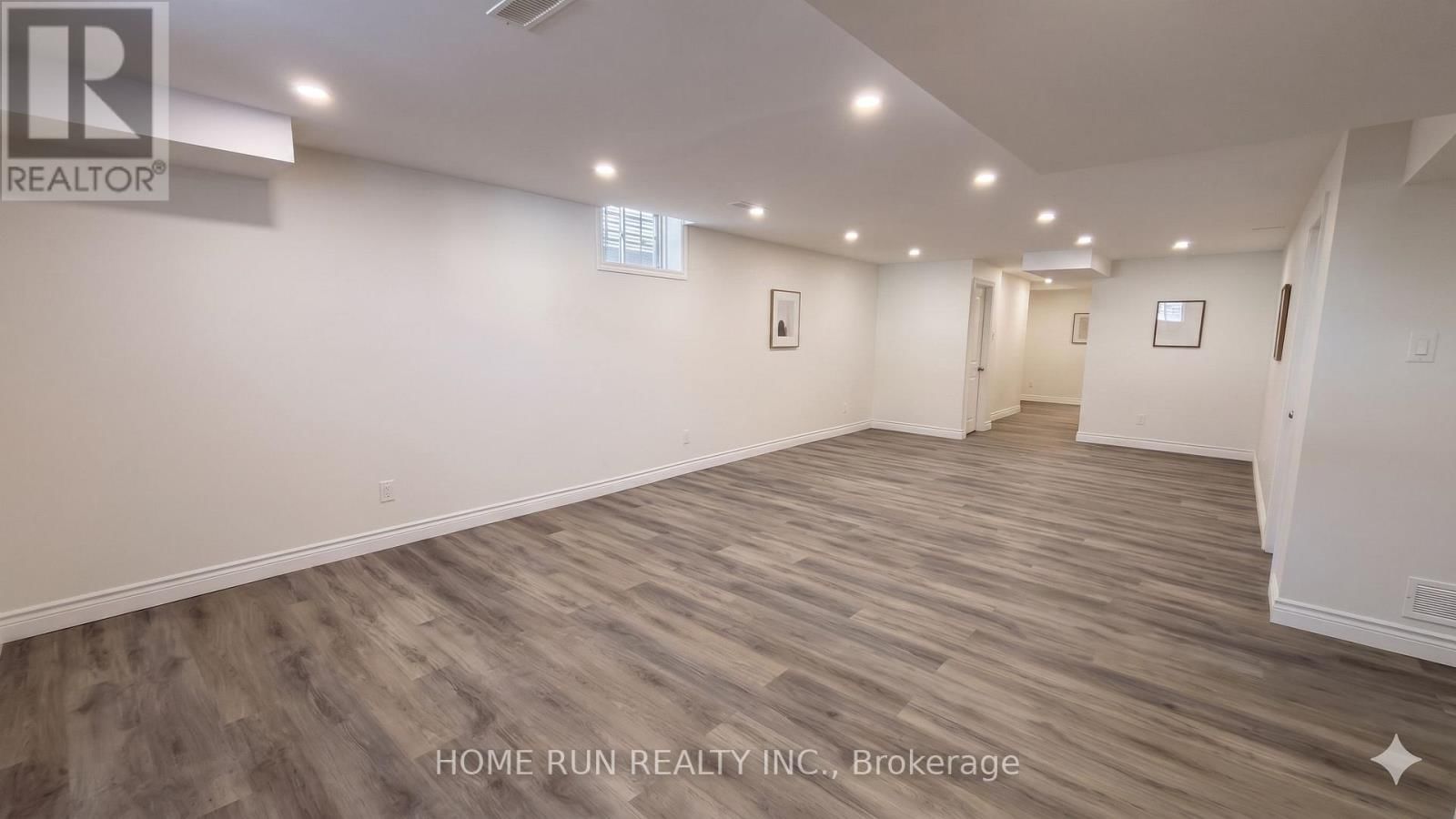 334 HALIBURTON HEIGHTS Image 36