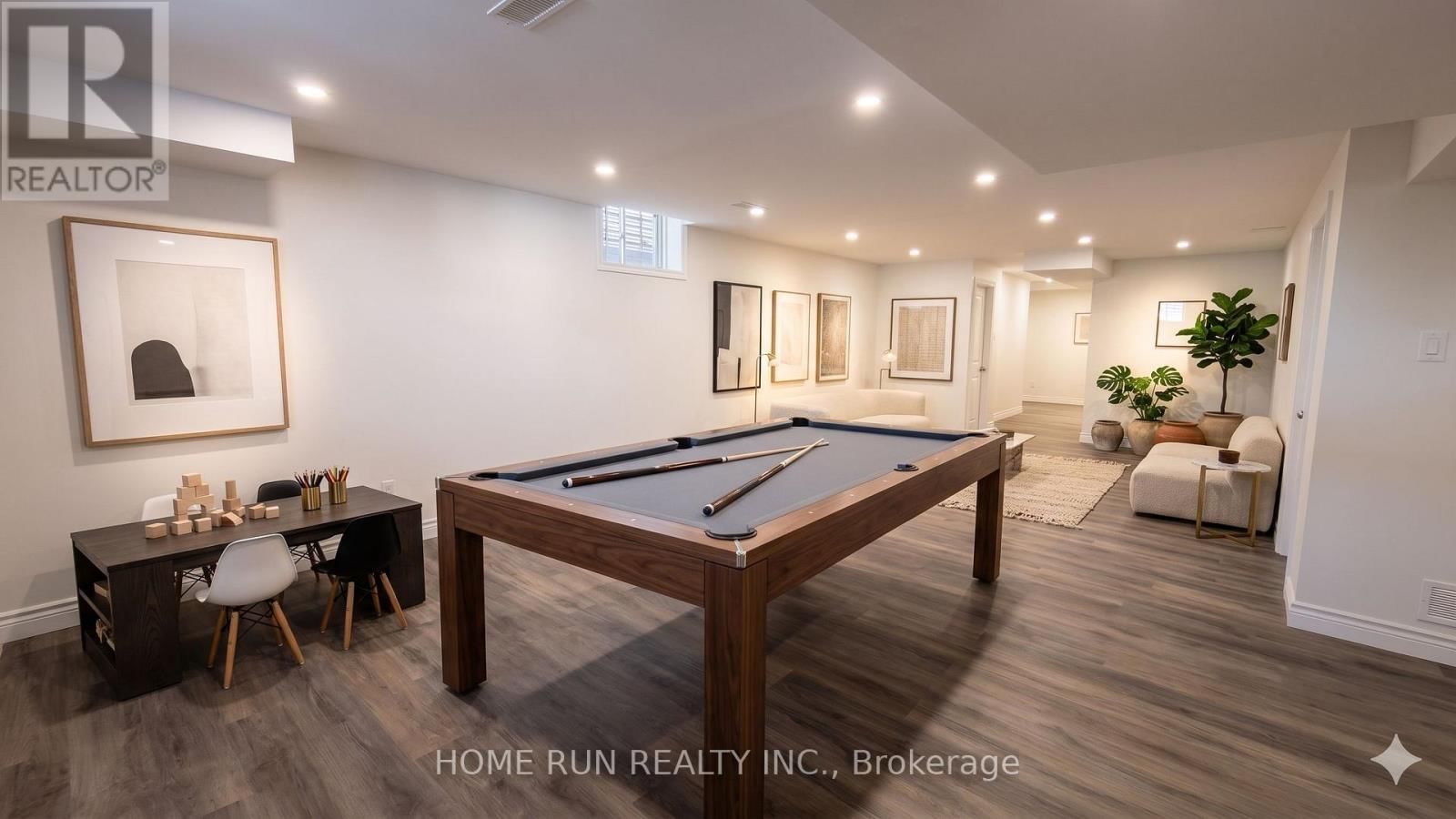 334 HALIBURTON HEIGHTS Image 37