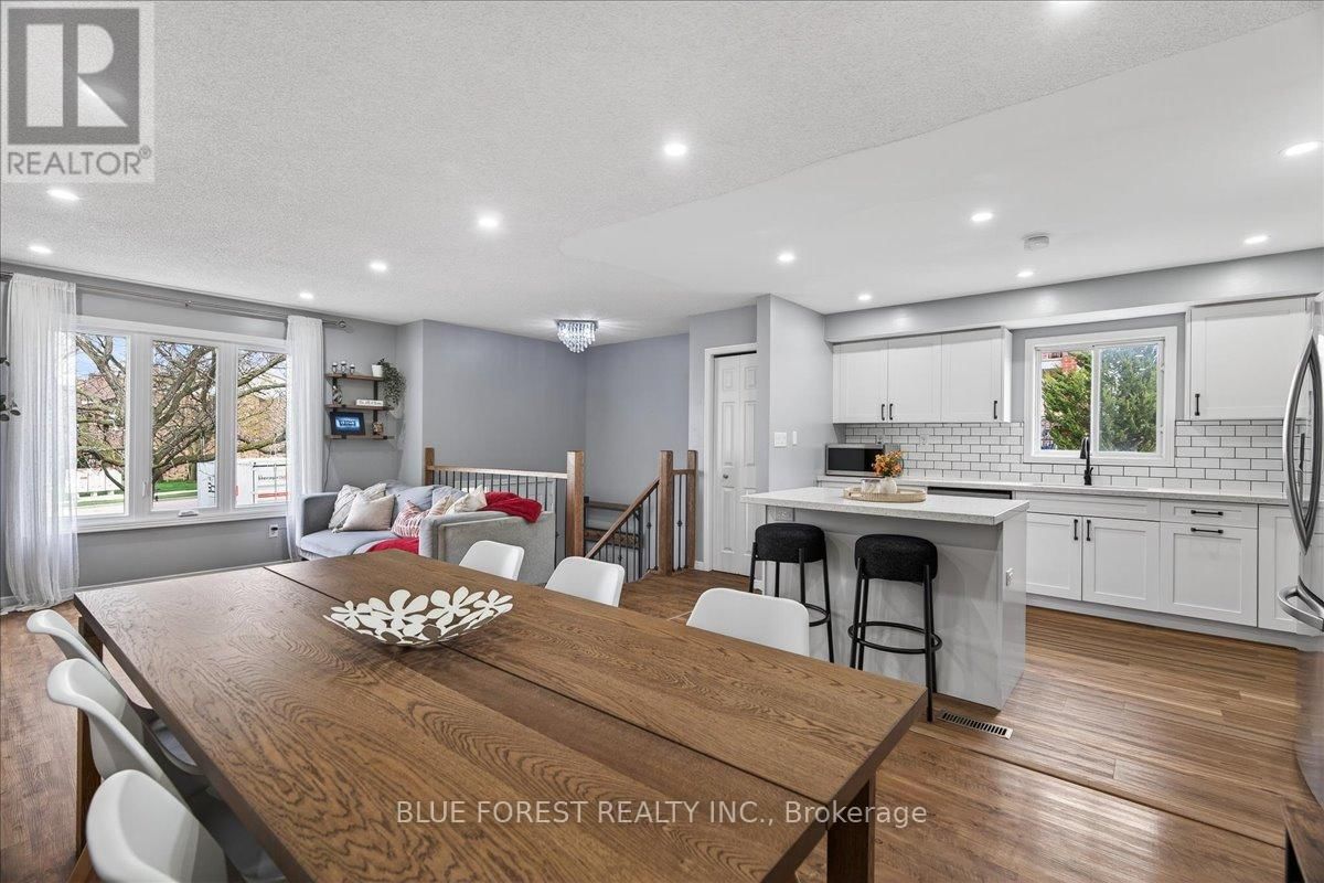 54 STOKES ROAD Image 11