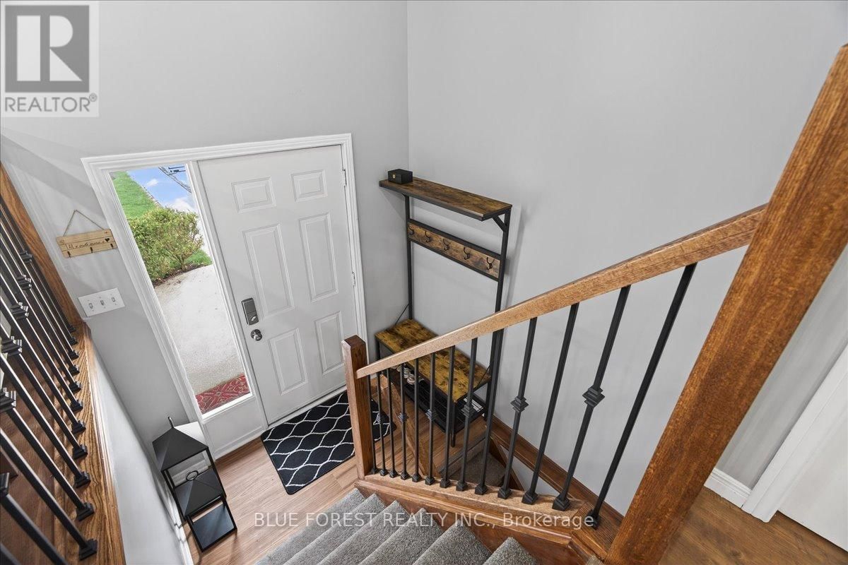 54 STOKES ROAD Image 17