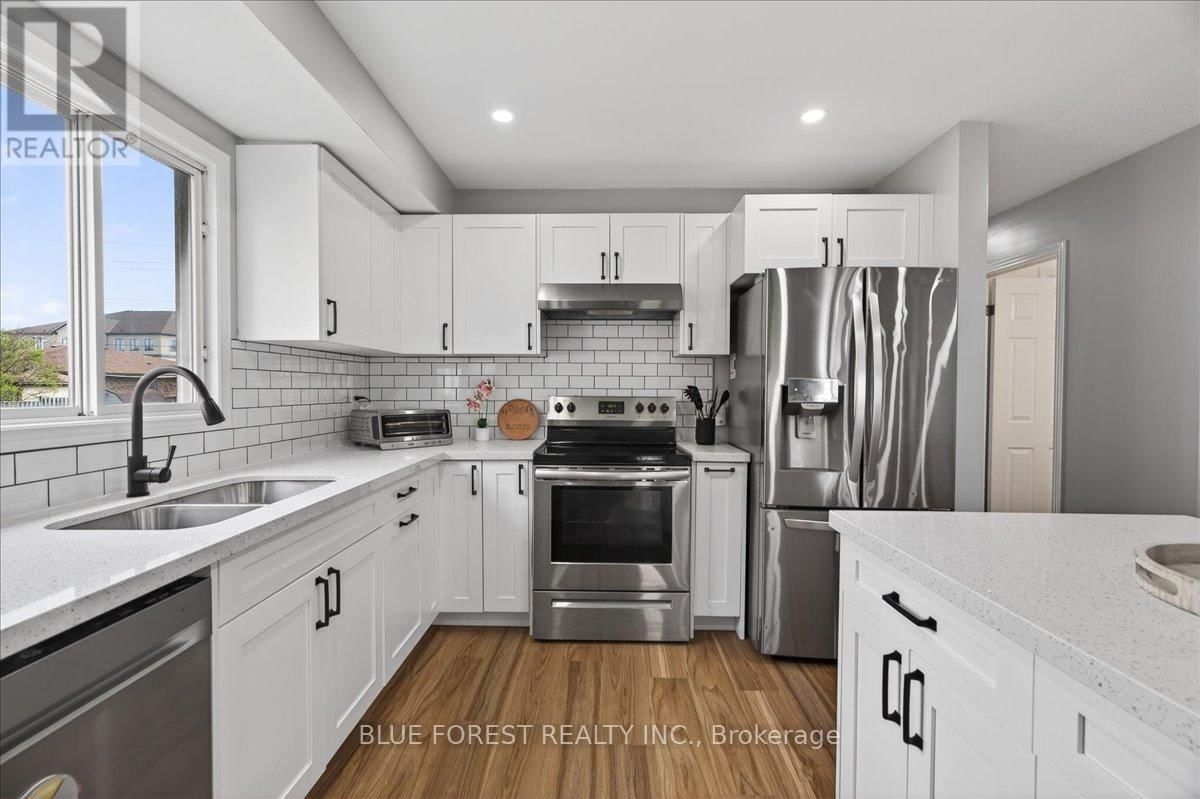 54 STOKES ROAD Image 9