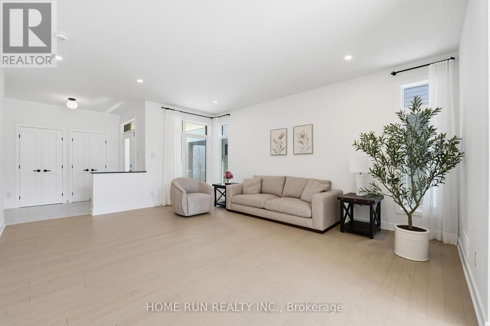 804 ATRIUM RIDGE Image 19