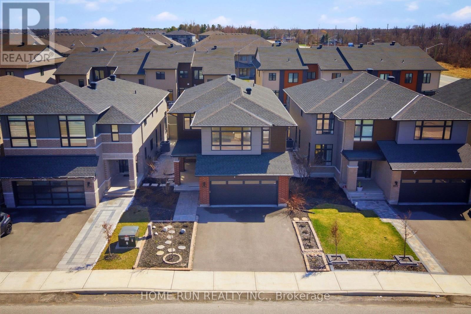 804 ATRIUM RIDGE Image 3