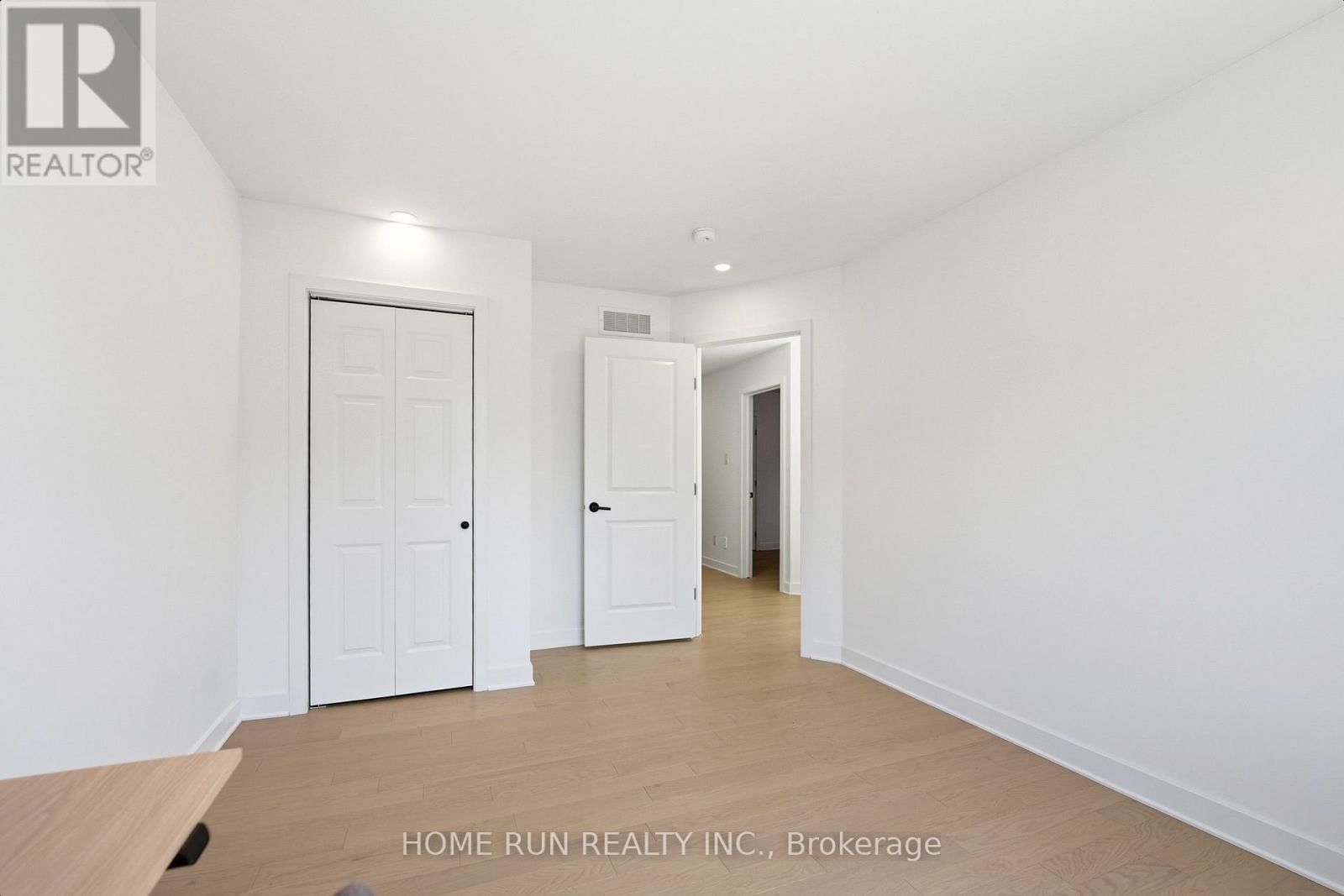 804 ATRIUM RIDGE Image 40