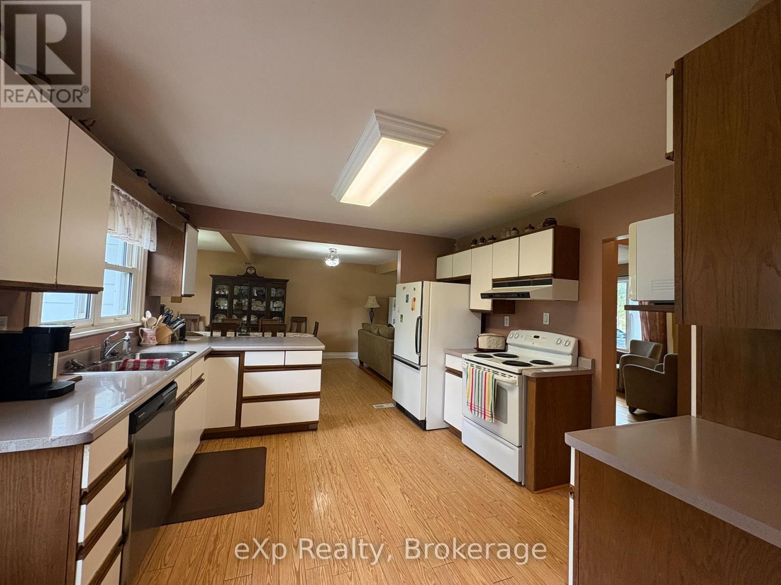 661 2ND AVENUE SOUTHEAST Image 19