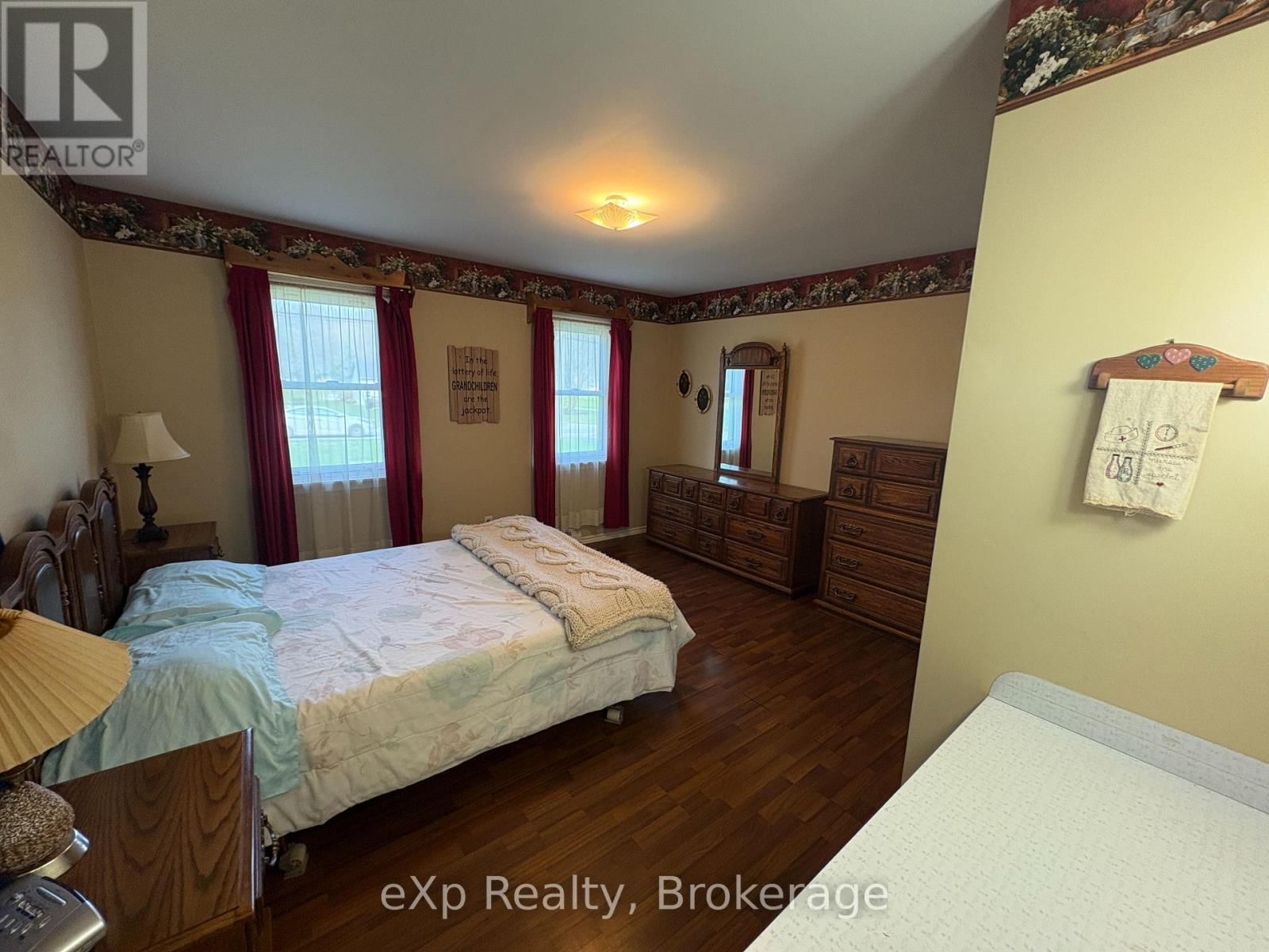 661 2ND AVENUE SOUTHEAST Image 27