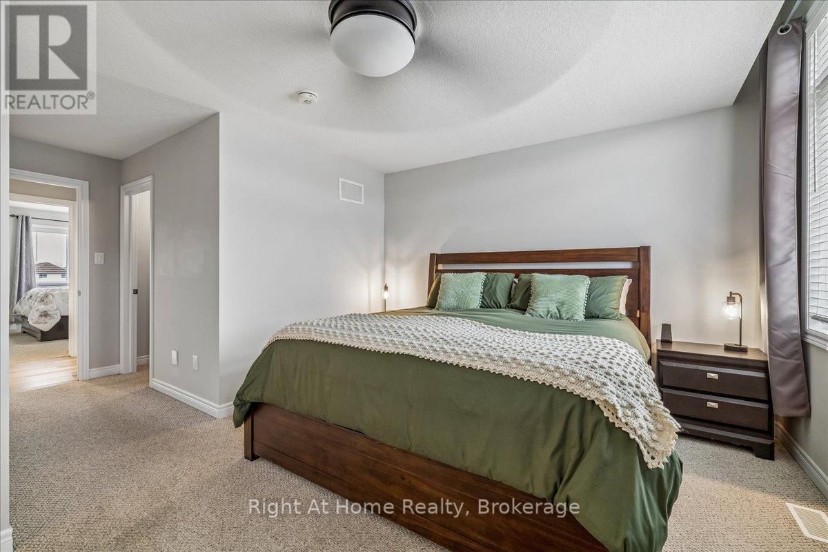 67 FOOTHILLS LANE Image 20