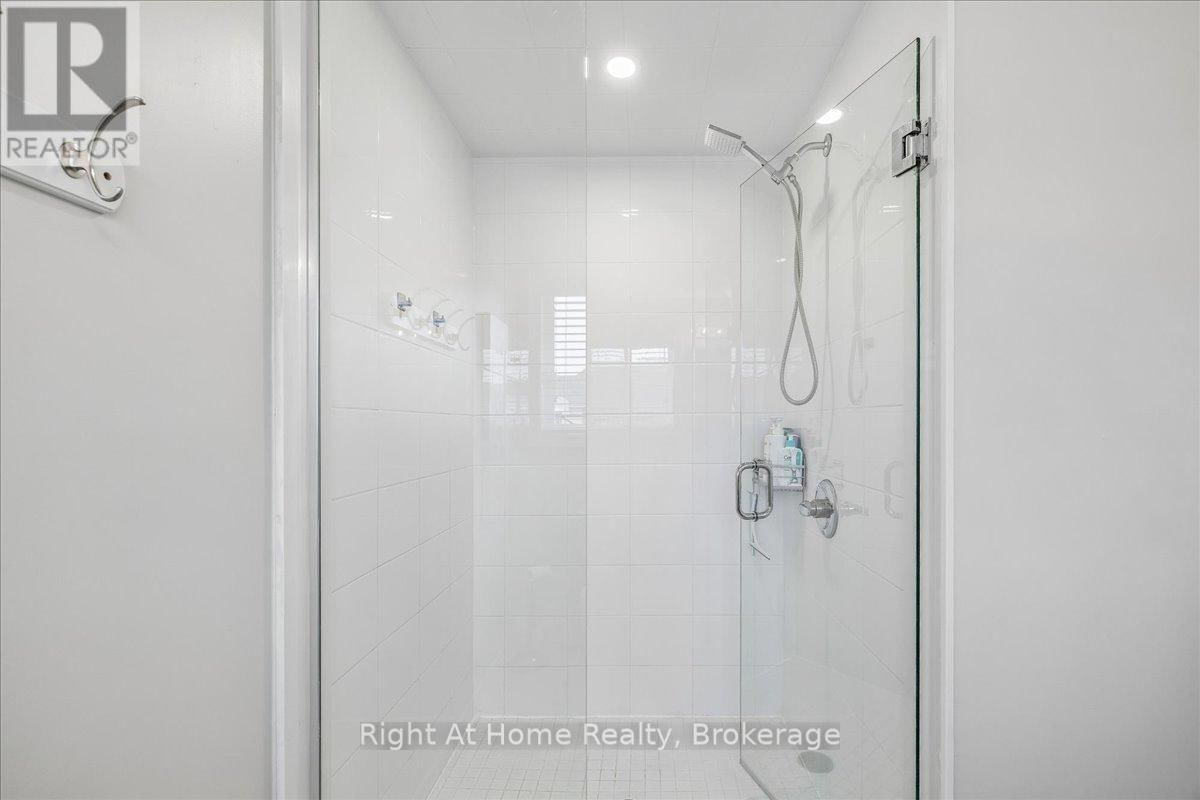 67 FOOTHILLS LANE Image 23