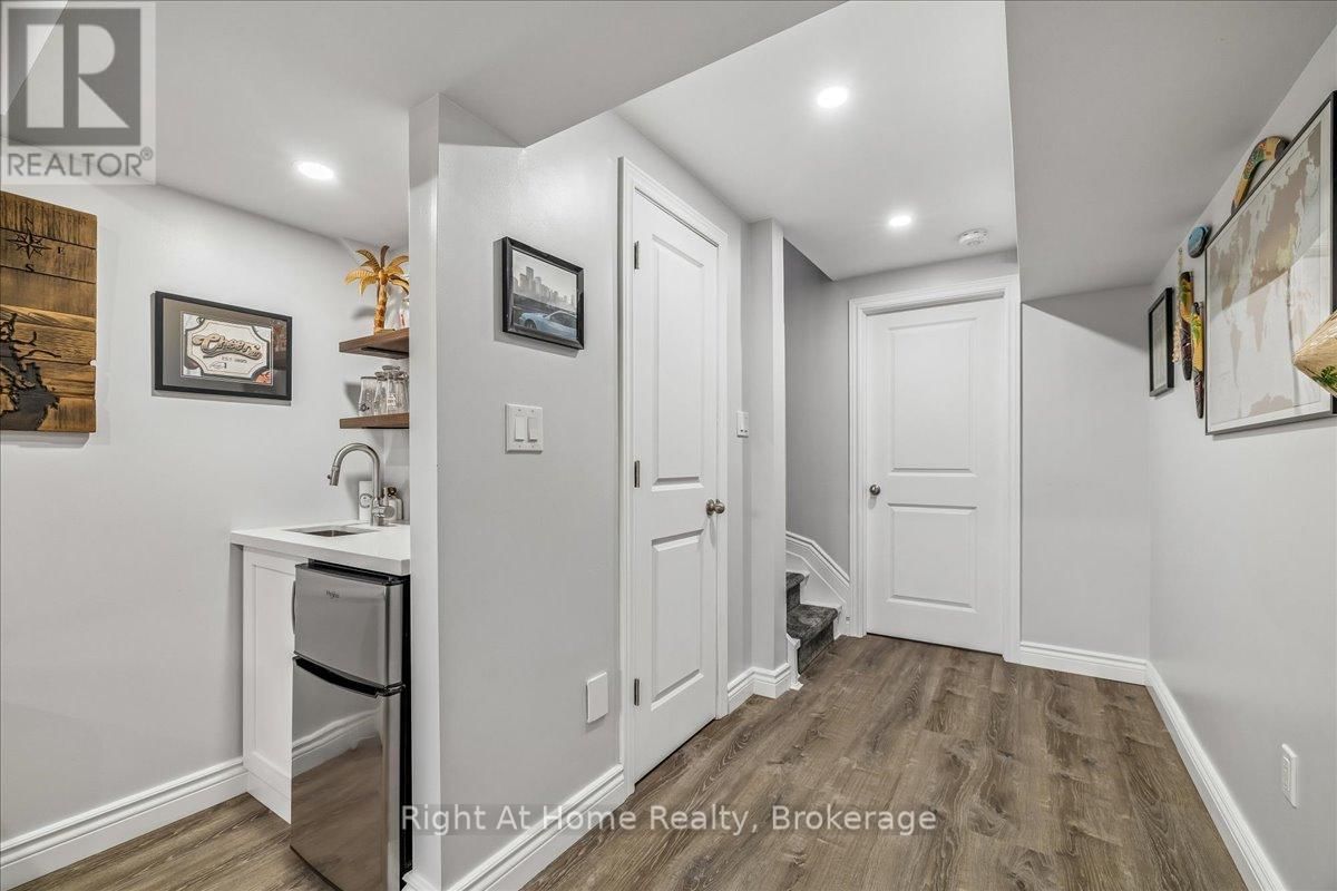 67 FOOTHILLS LANE Image 32