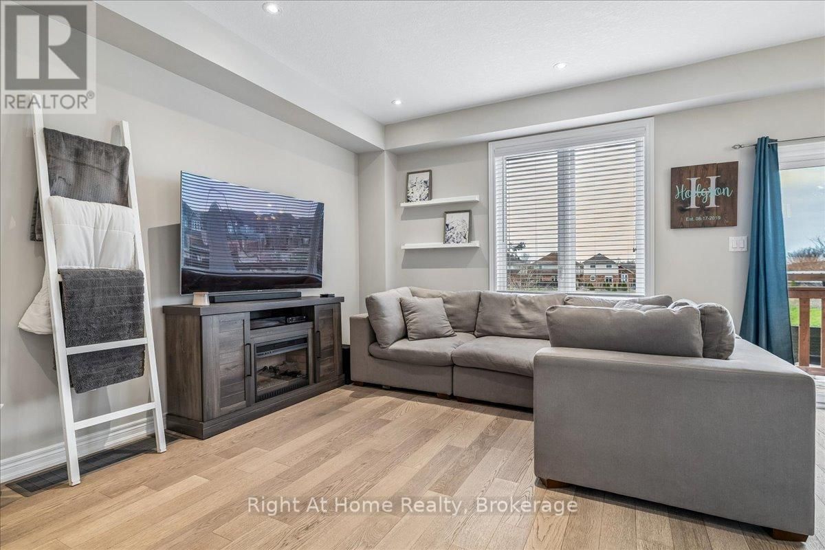 67 FOOTHILLS LANE Image 8