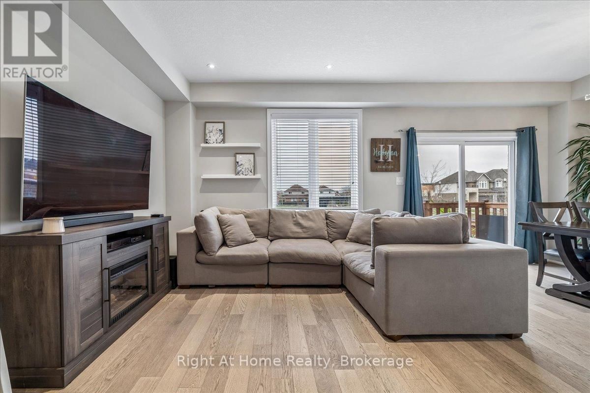 67 FOOTHILLS LANE Image 9