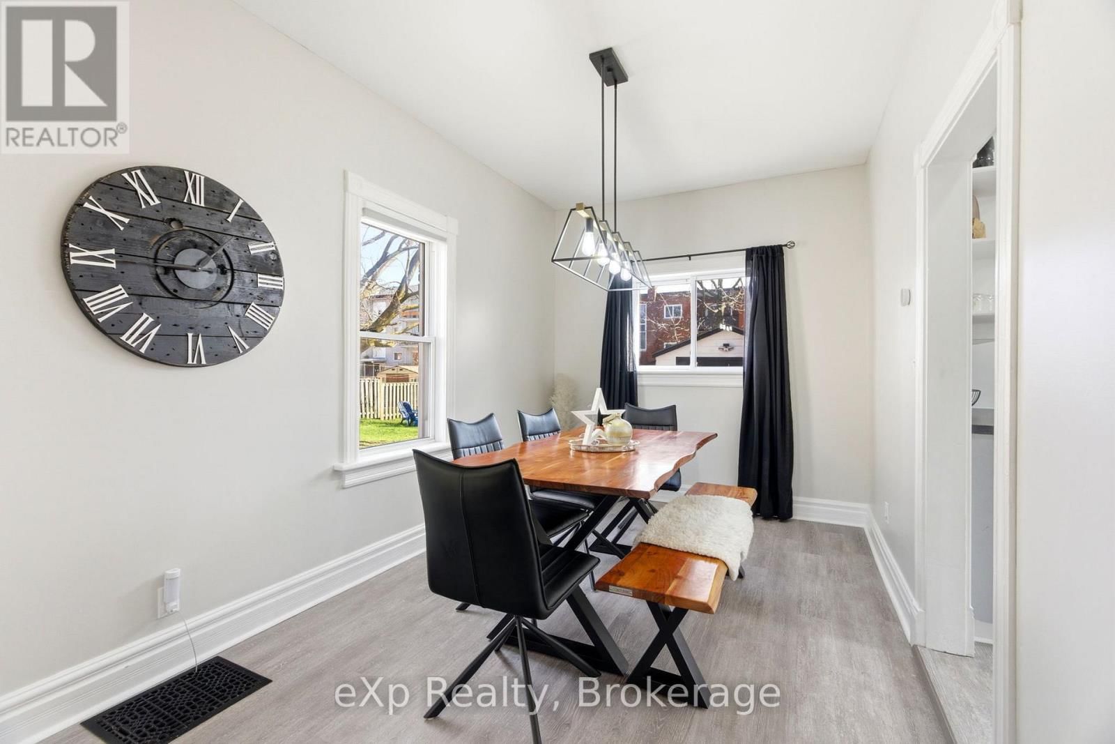 531 BRUNSWICK STREET Image 15