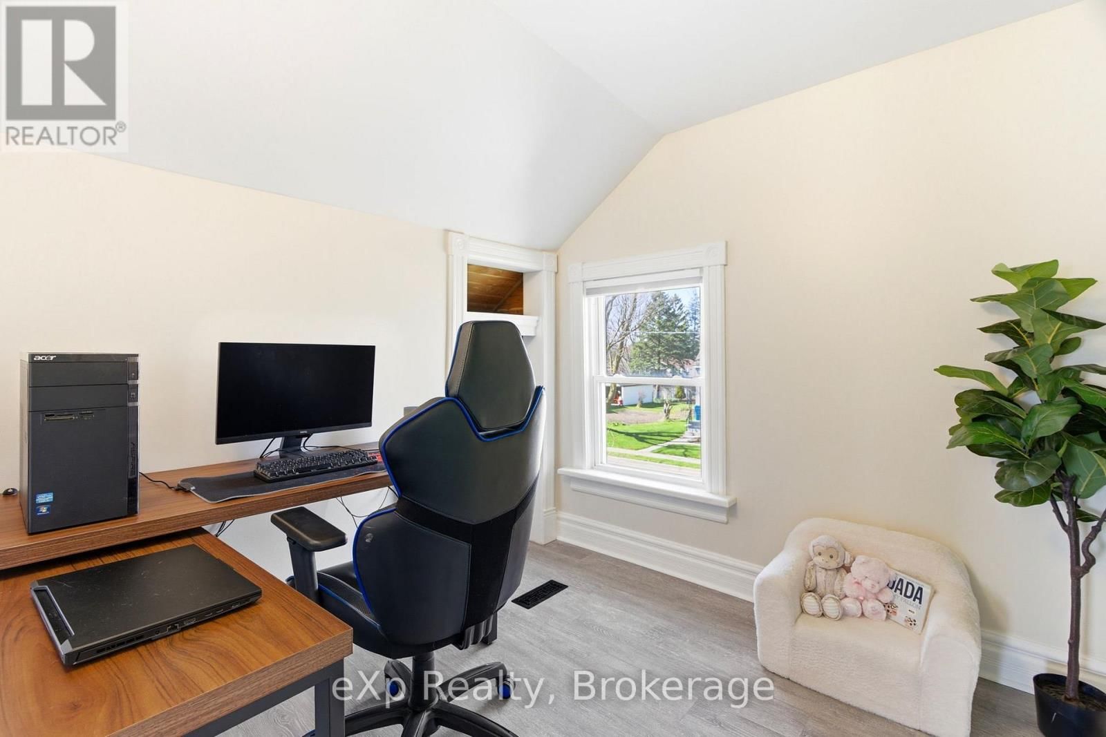 531 BRUNSWICK STREET Image 19