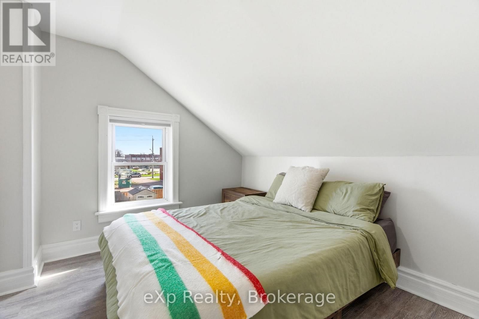 531 BRUNSWICK STREET Image 22