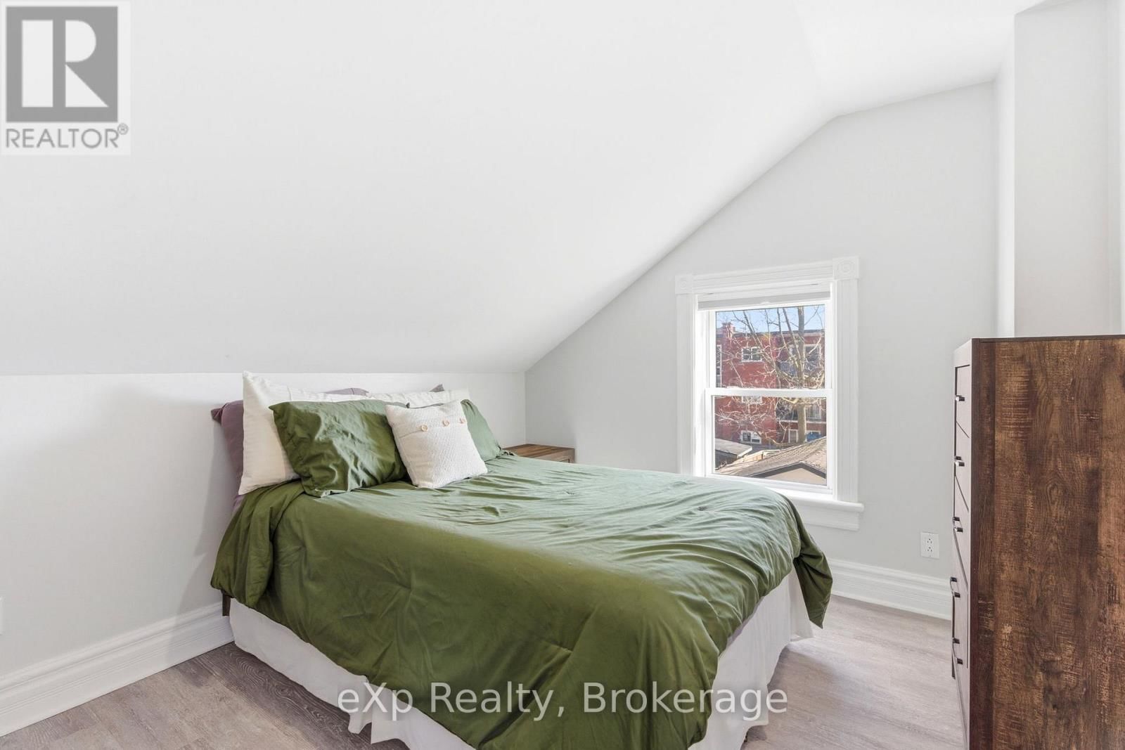 531 BRUNSWICK STREET Image 24