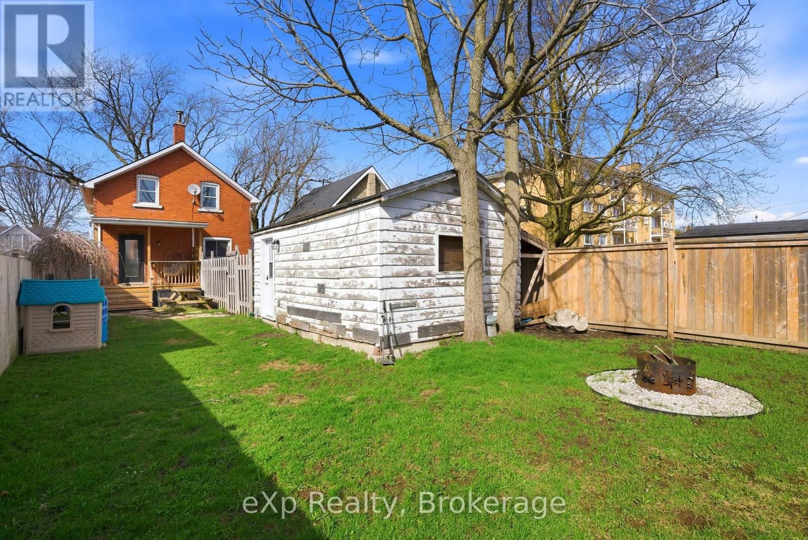 531 BRUNSWICK STREET Image 34