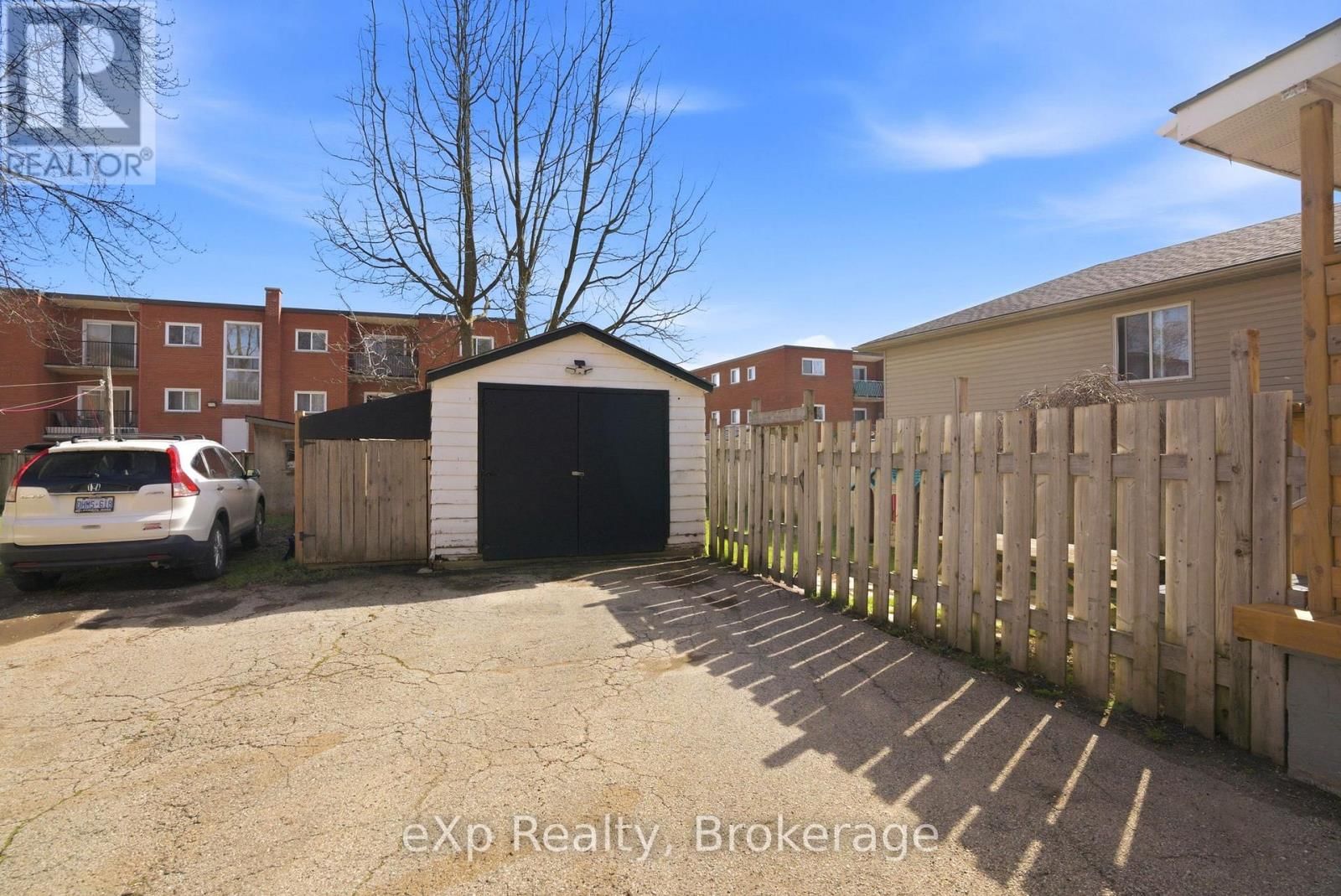 531 BRUNSWICK STREET Image 37