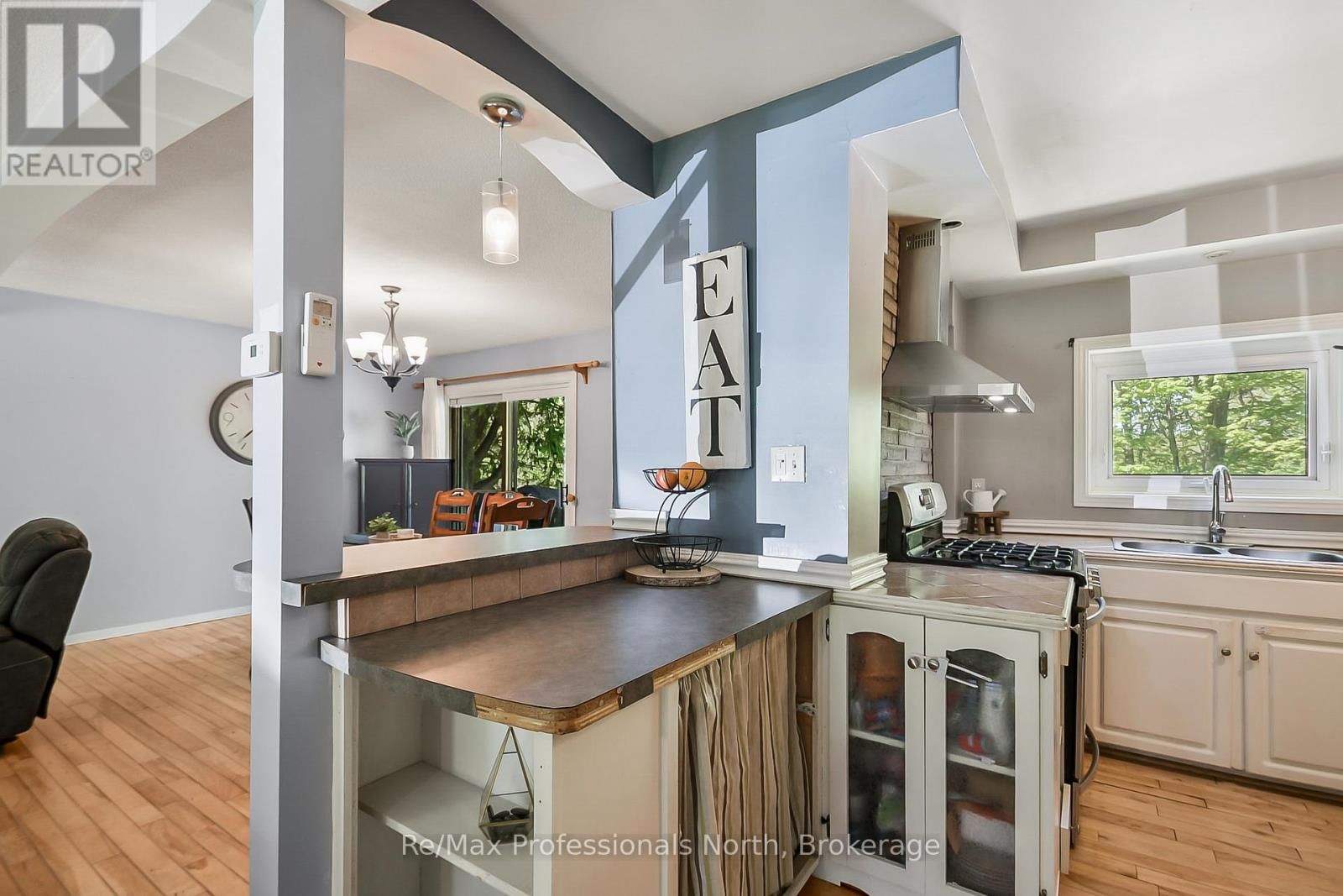 110 FRASER STREET Image 11