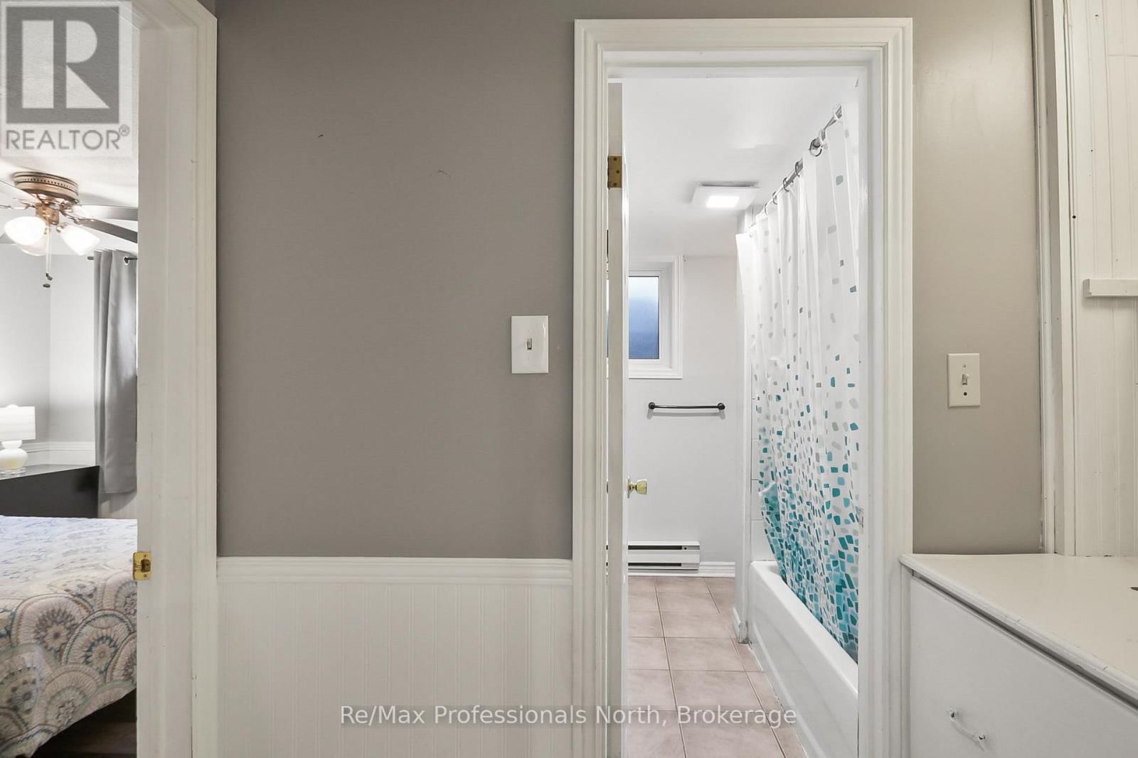 110 FRASER STREET Image 26